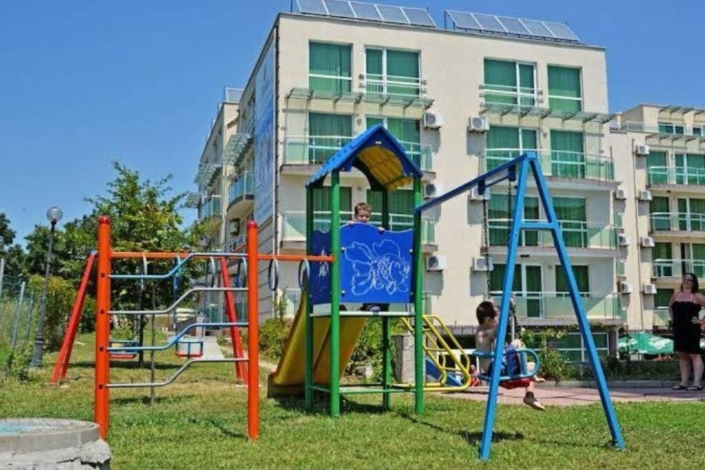 Seaview Apartment - Clara Sarafovo - 100M To Sea Μπουργκάς Εξωτερικό φωτογραφία
